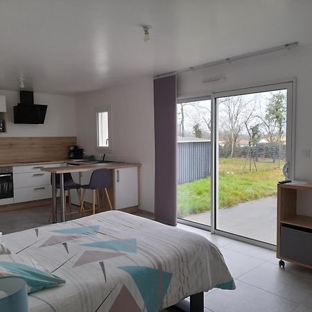 Studio Lumineux Avec Terrasse La Roche-sur-Yon Dış mekan fotoğraf