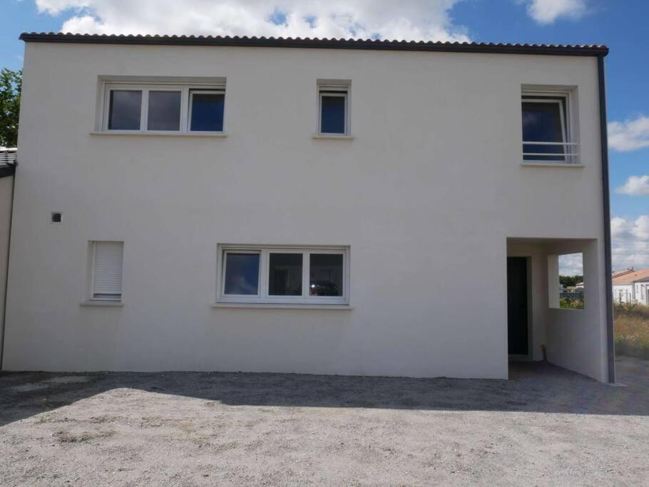 Studio Lumineux Avec Terrasse La Roche-sur-Yon Dış mekan fotoğraf
