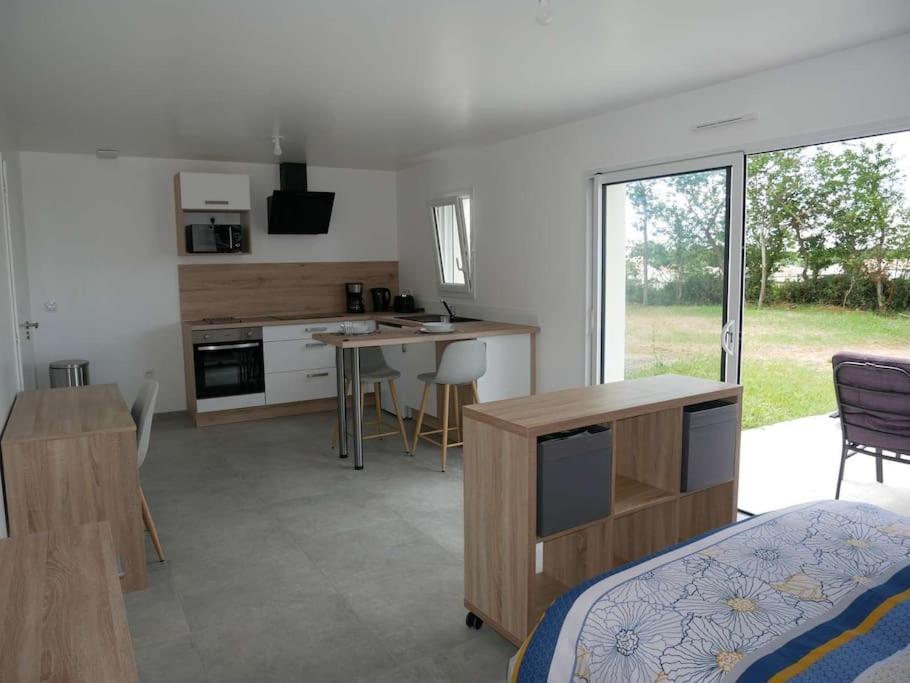 Studio Lumineux Avec Terrasse La Roche-sur-Yon Dış mekan fotoğraf