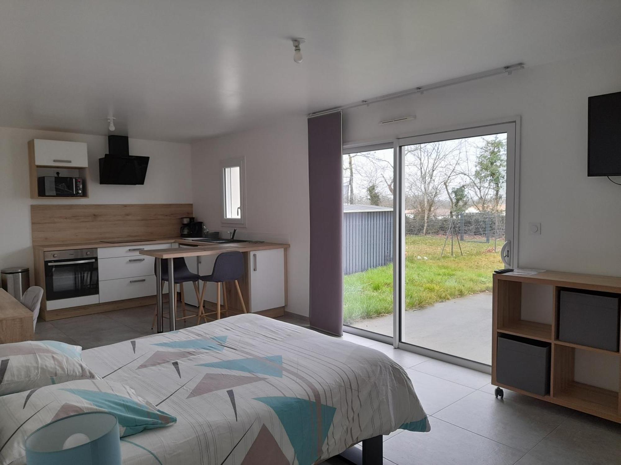 Studio Lumineux Avec Terrasse La Roche-sur-Yon Dış mekan fotoğraf